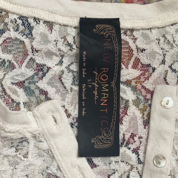 Free People, New Romantics small lace top in off-white - Picture 4 of 6